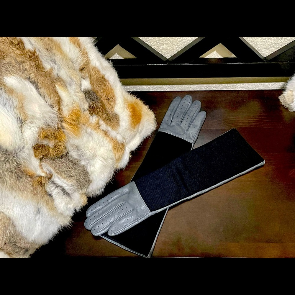 NWOT, Leather Gloves - Picture 2 of 5